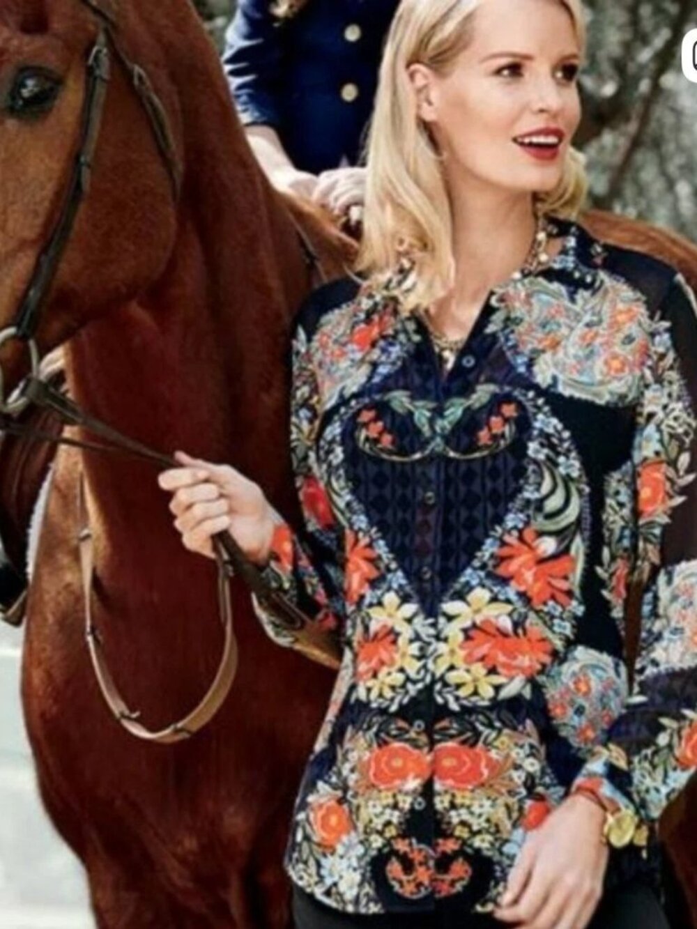 Cabi Button Down Floral Blouse Long Sleeved XS Semi Sheer Romantic